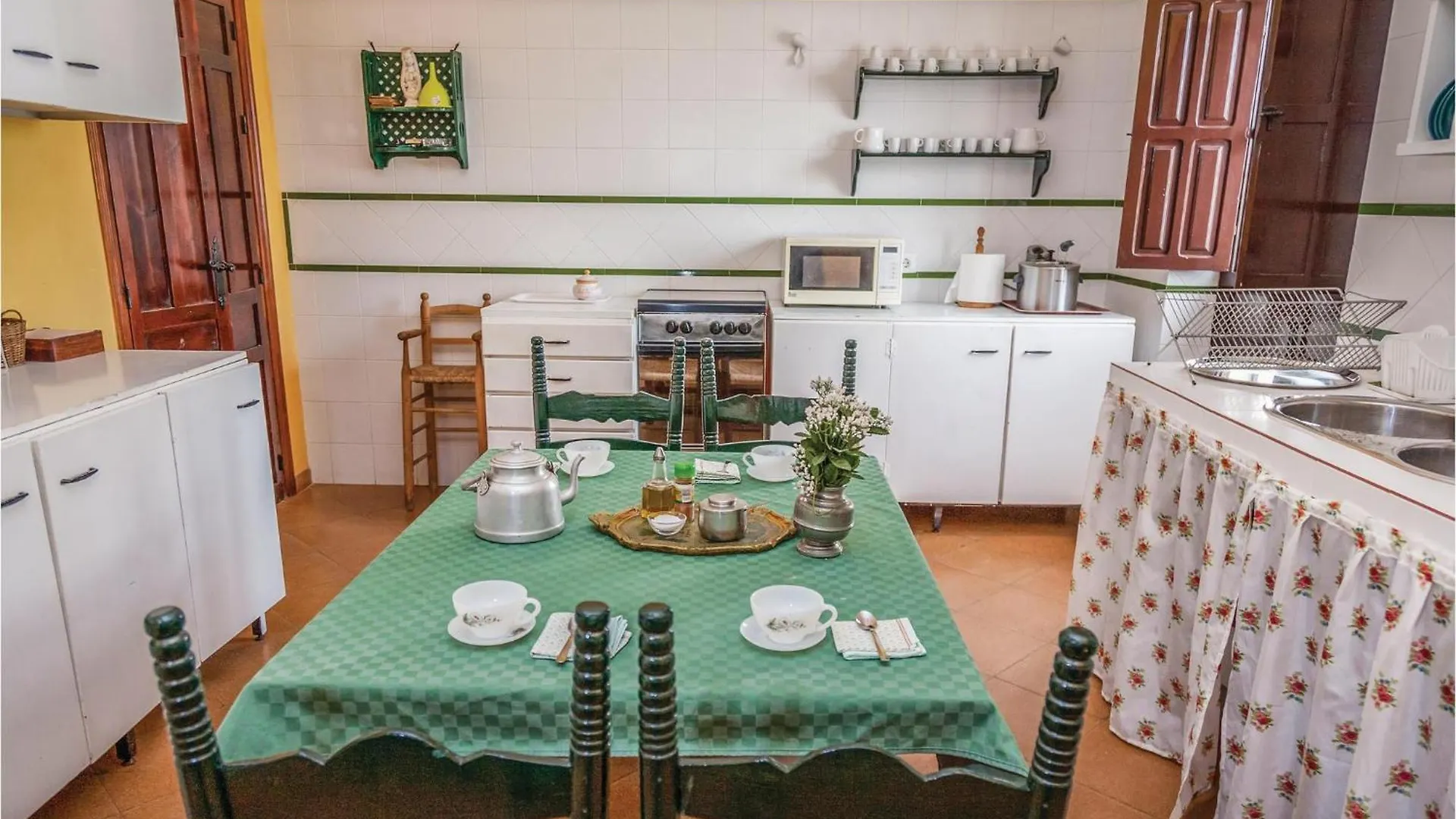 Holiday home 5 Bedroom Gorgeous Home In La Campana, Sevilla